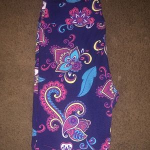 TC LULAROE LEGGINGS NWOT